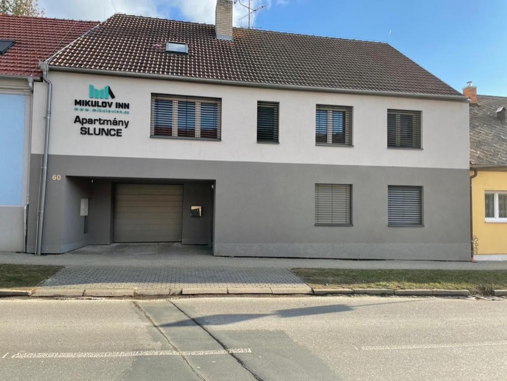 Mikulov Inn - Apartments Slunce Eksteriør billede
