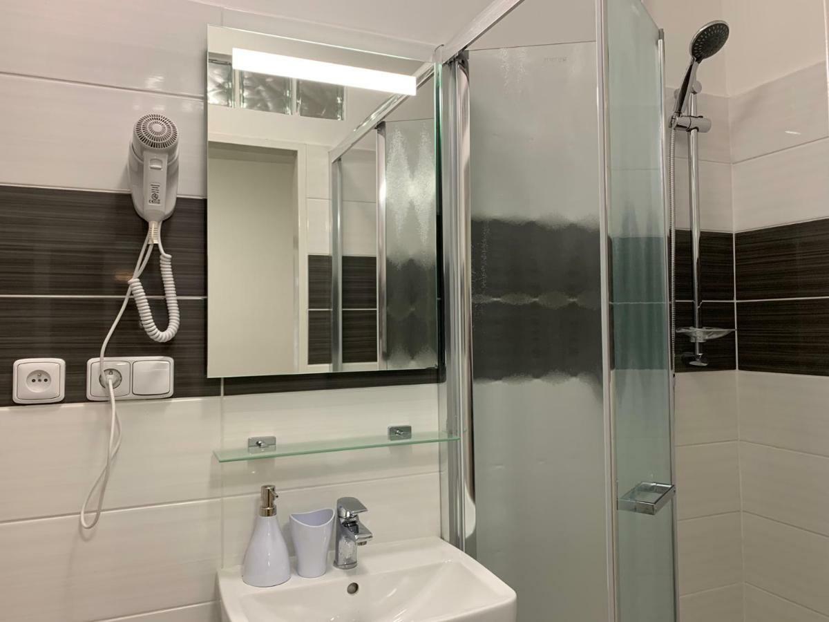 Mikulov Inn - Apartments Slunce Eksteriør billede
